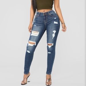 High waisted ripped jeans